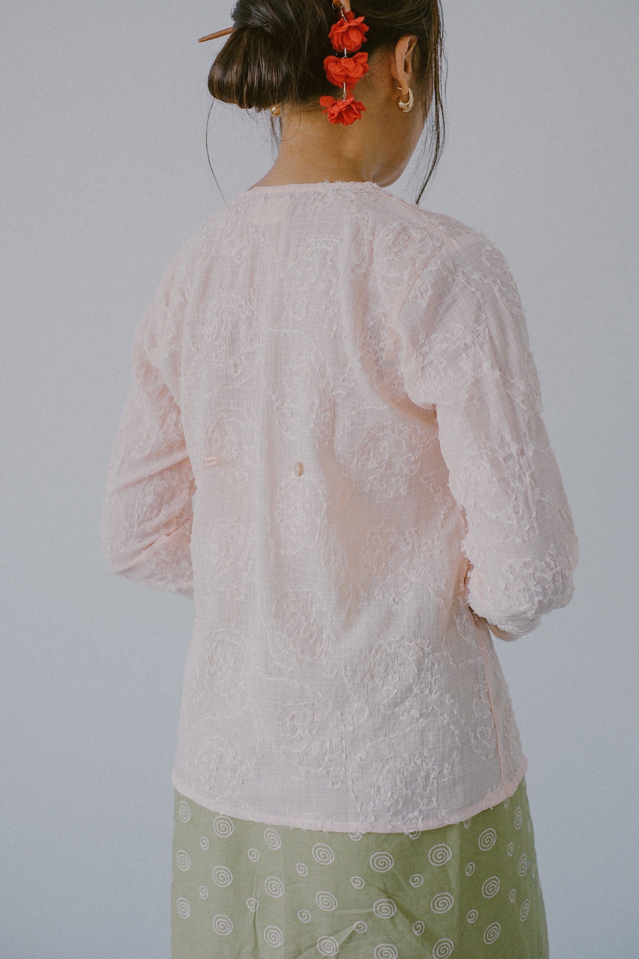 Jasmine Kebaya in Peach