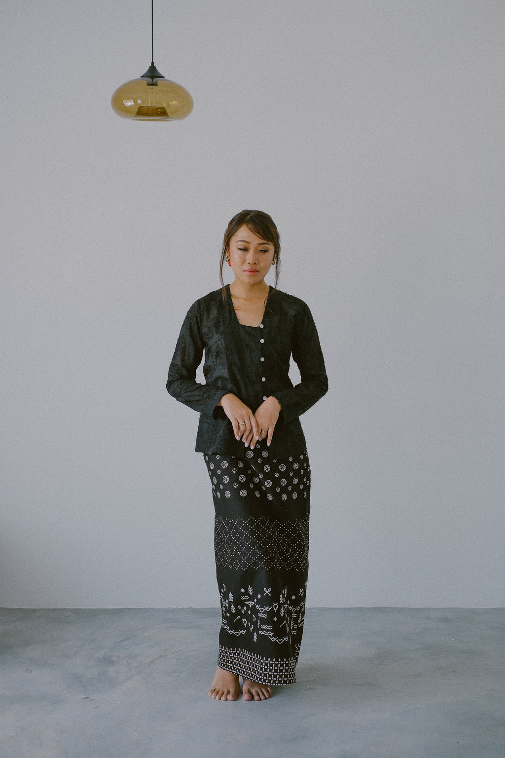 Jasmine Kebaya in Black
