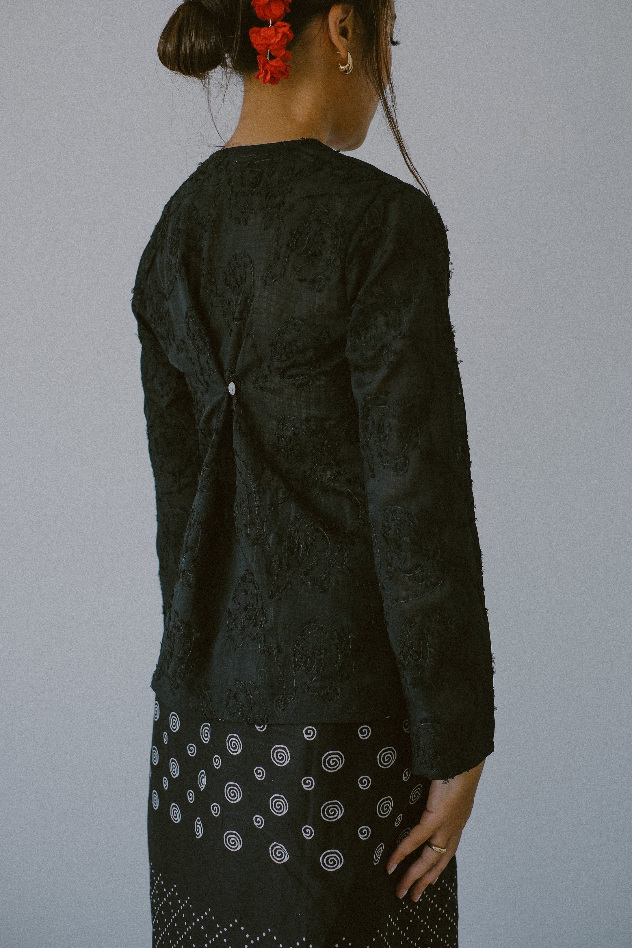 Jasmine Kebaya in Black