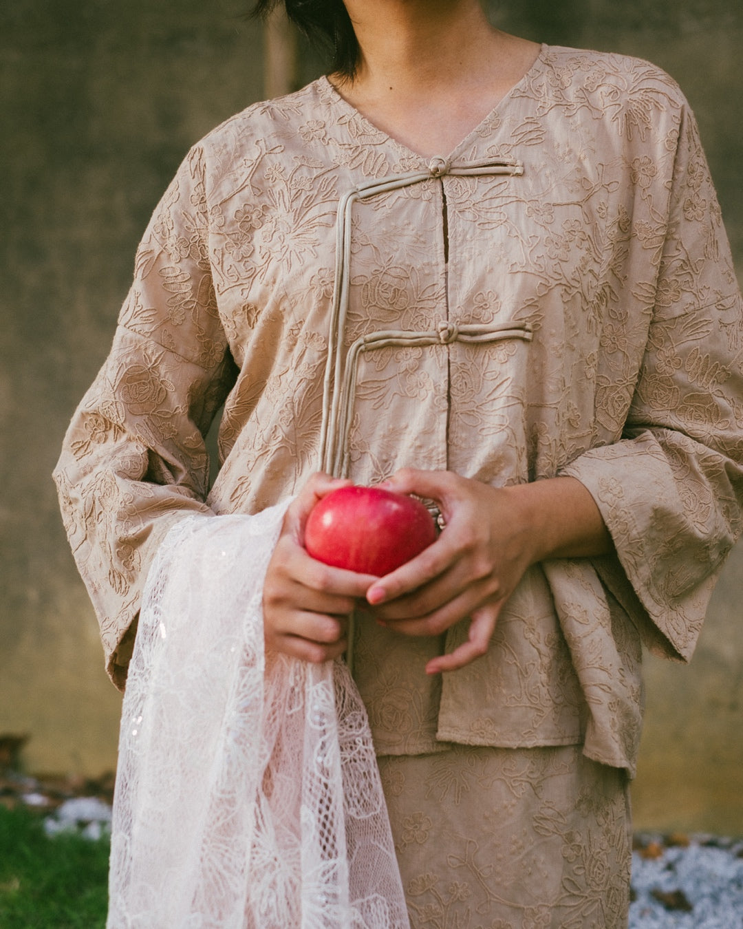 Rayya Kurung in Brown